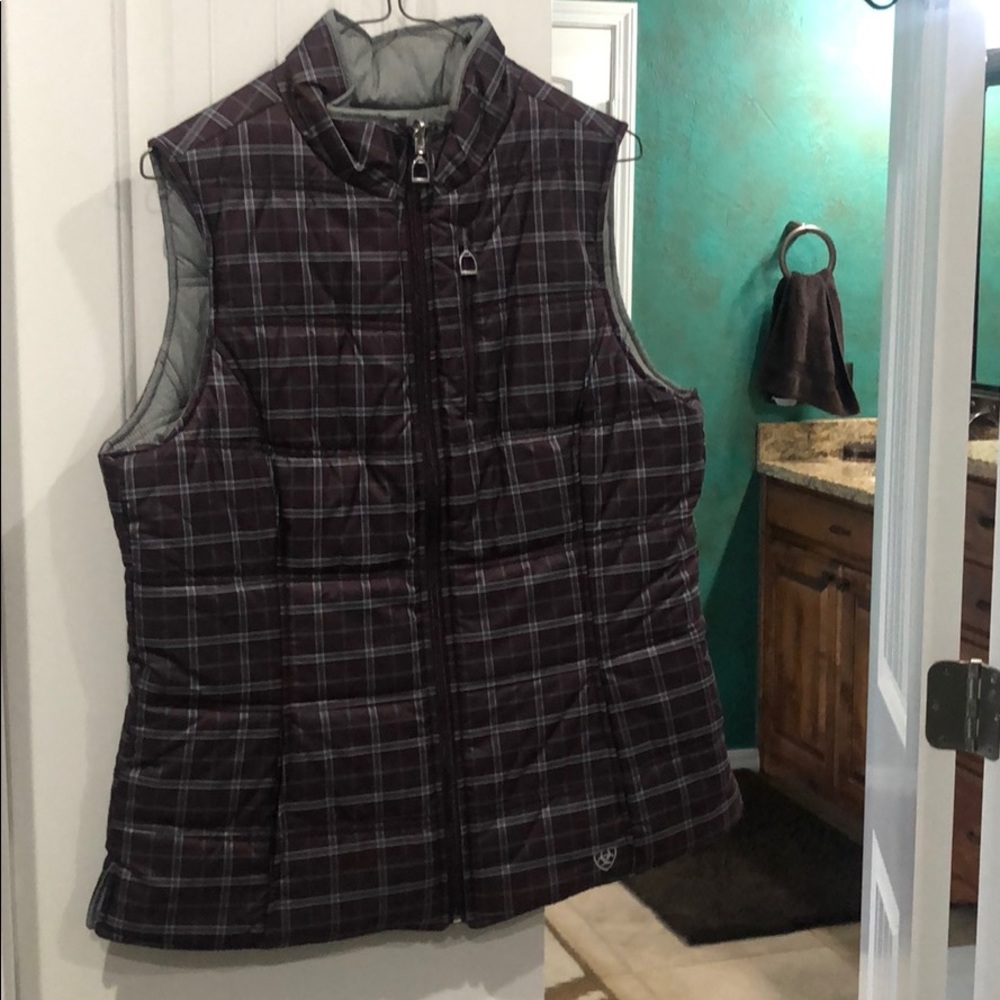 Ariat reversible down vest